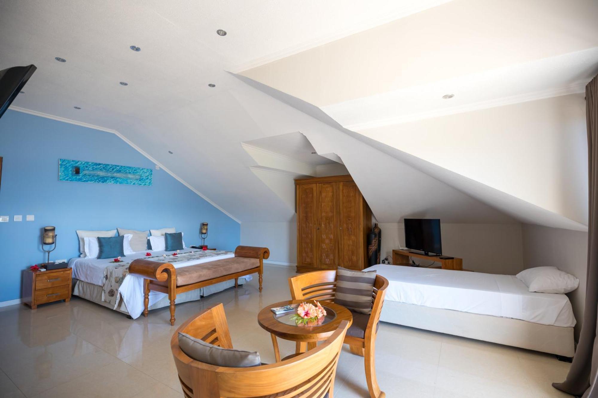 Crown Beach Hotel Seychelles Pointe Au Sel Exterior photo