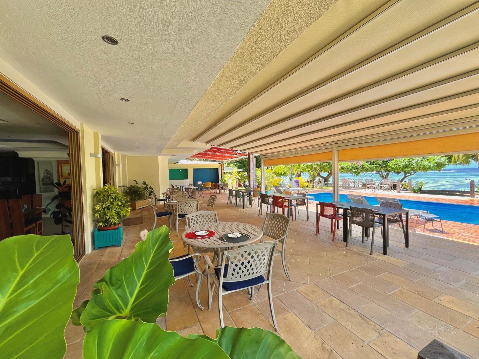 Crown Beach Hotel Seychelles Pointe Au Sel Exterior photo