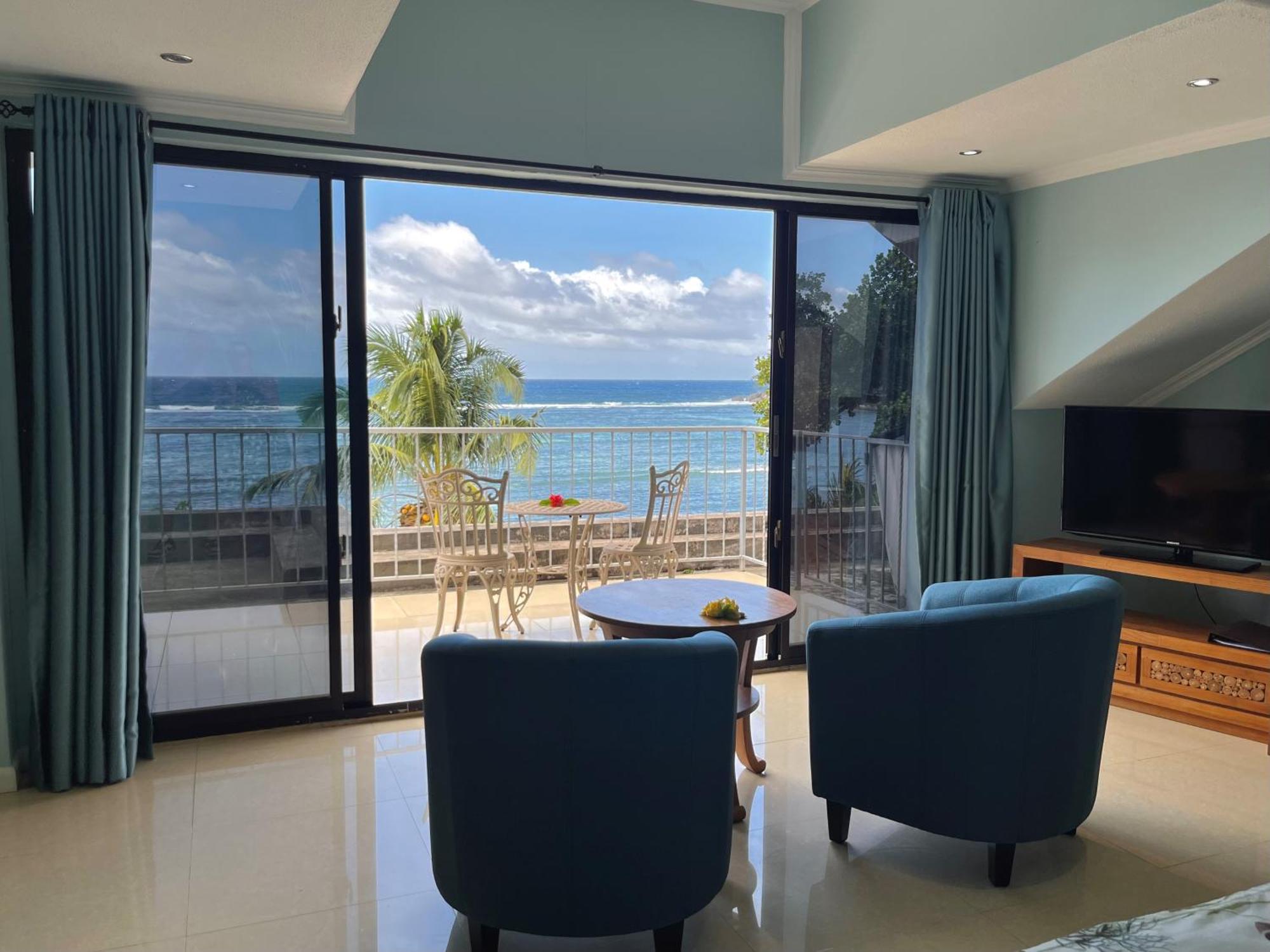 Crown Beach Hotel Seychelles Pointe Au Sel Exterior photo